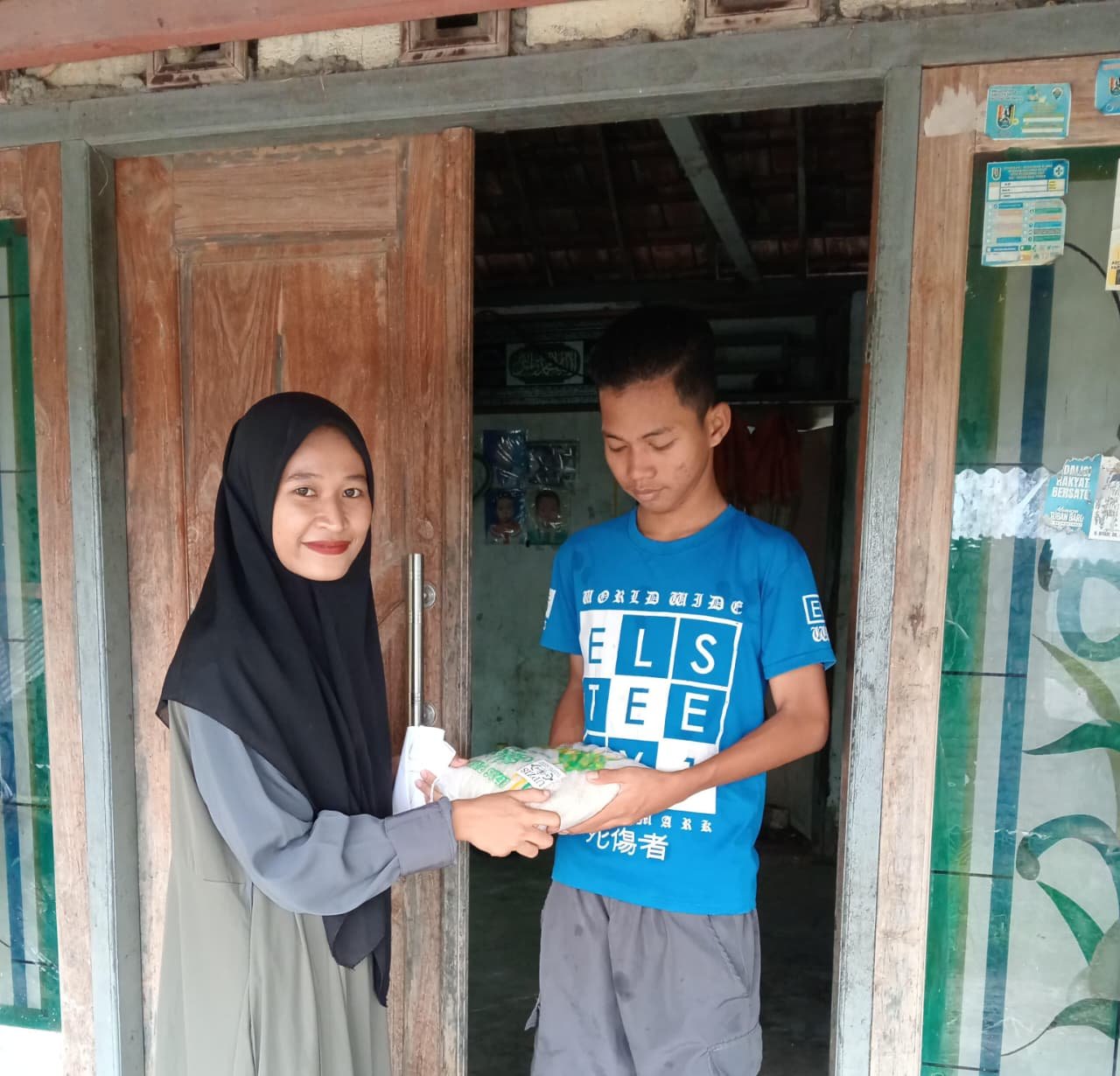 Foto dari album PENYALURAN ZAKAT FITRAH DI RANTING NU DESA MLIWANG